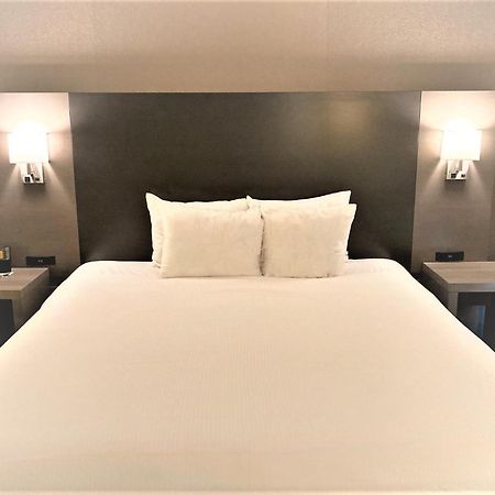 Hotel Wingate By Wyndham Erie Esterno foto