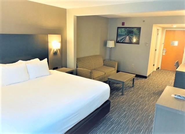 Hotel Wingate By Wyndham Erie Esterno foto