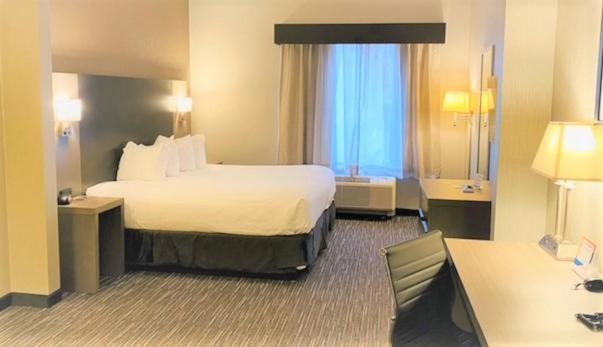Hotel Wingate By Wyndham Erie Esterno foto