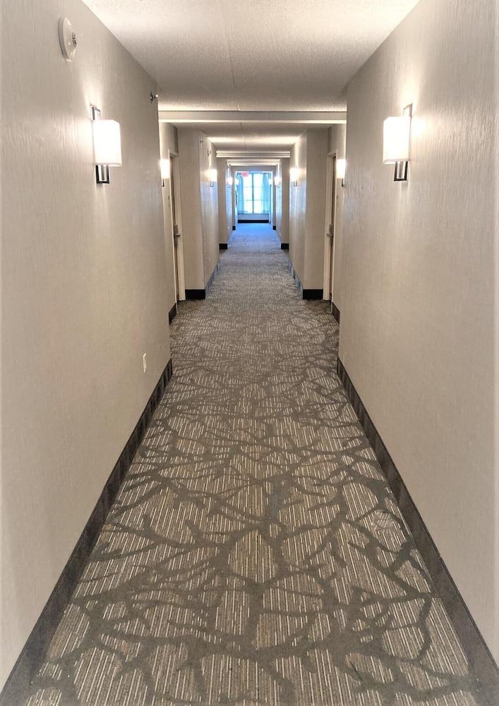 Hotel Wingate By Wyndham Erie Esterno foto
