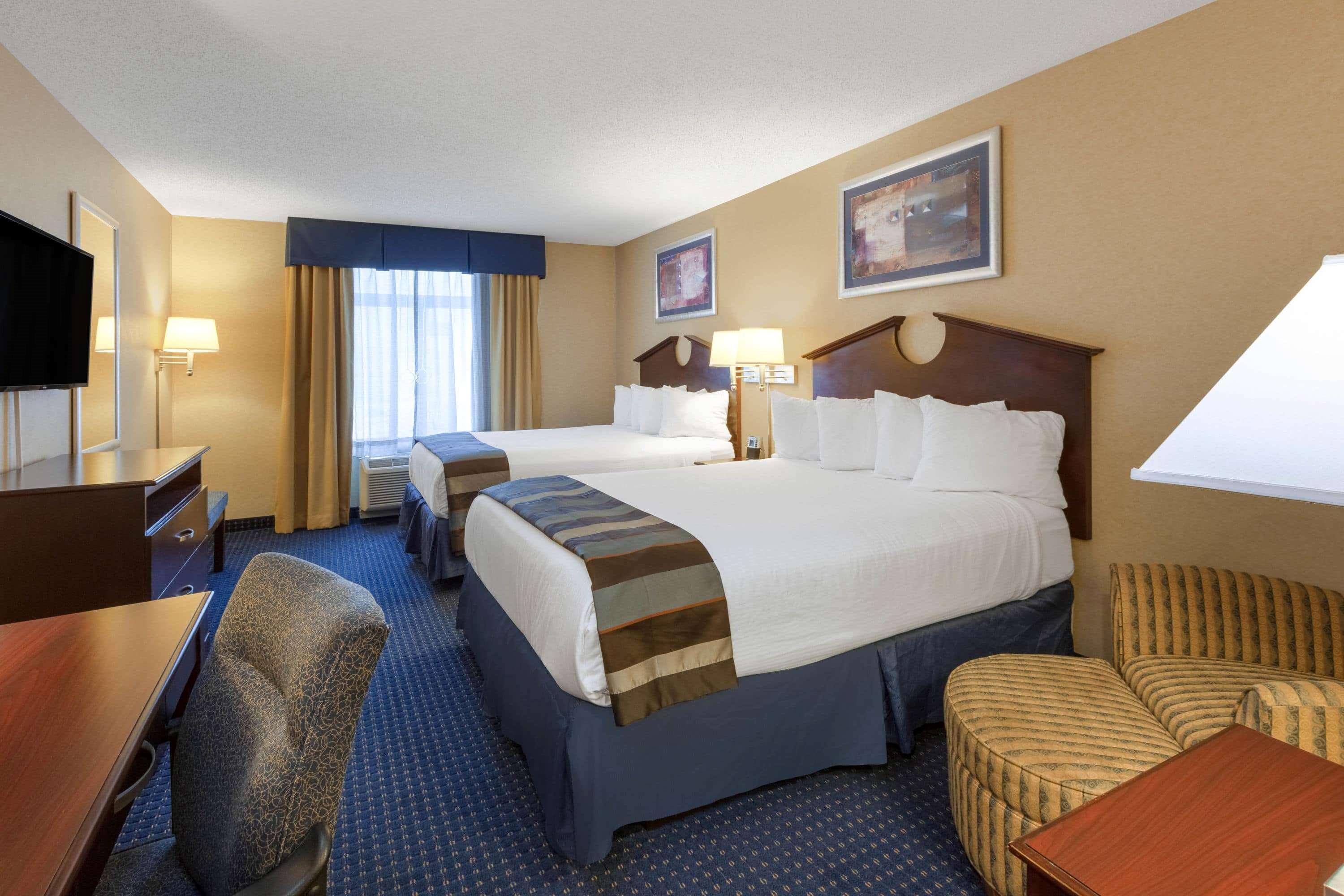 Hotel Wingate By Wyndham Erie Esterno foto