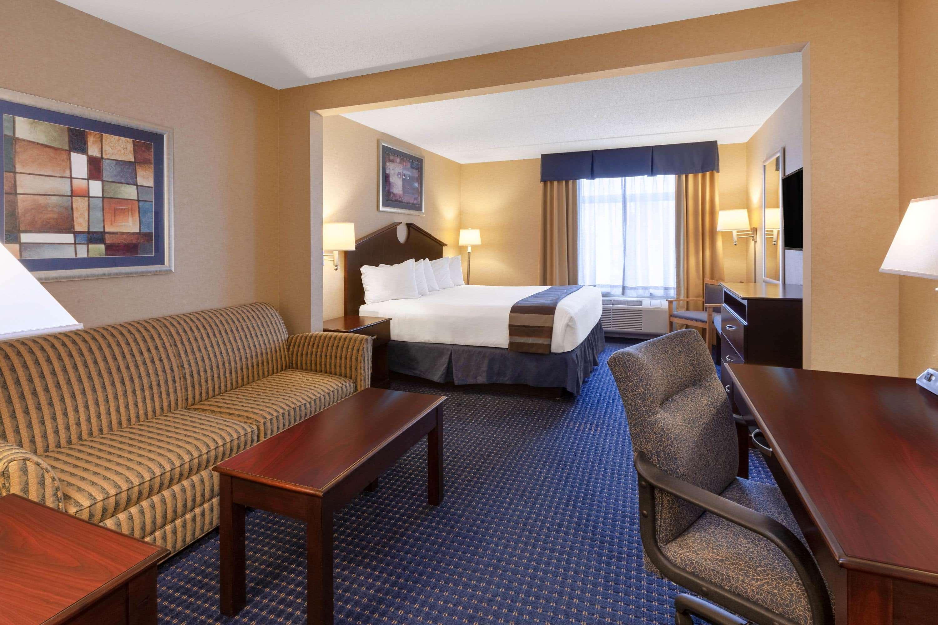 Hotel Wingate By Wyndham Erie Esterno foto