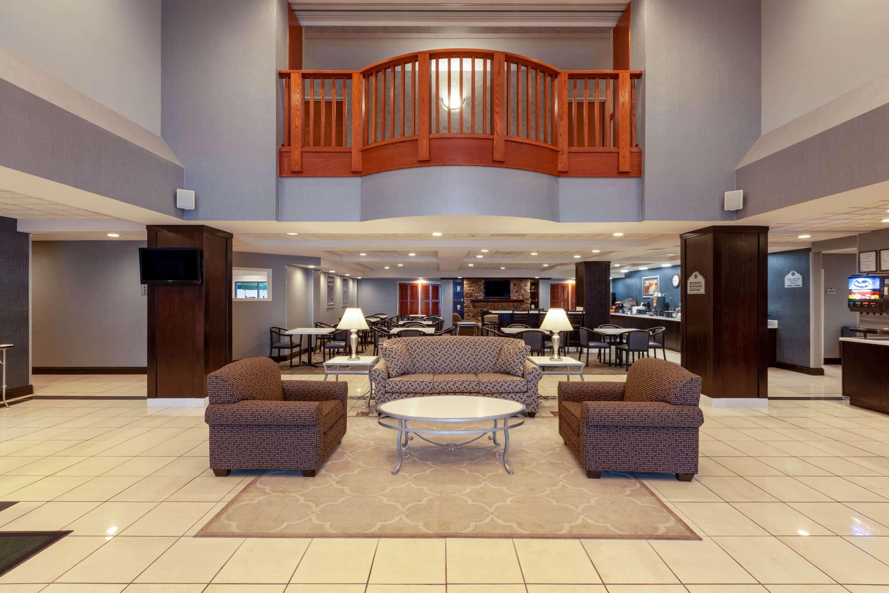 Hotel Wingate By Wyndham Erie Esterno foto